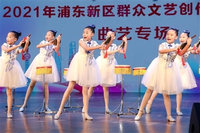 浦東時報數(shù)字報刊平臺-新區(qū)群文創(chuàng)作節(jié)目匯演越演越“年輕”