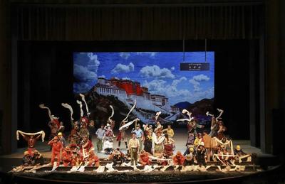 第六屆全國少數民族文藝會演參演劇目展播:《天路》
